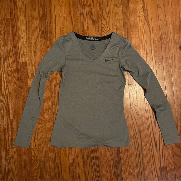 NIKE PRO - DRY FIT Shirt - Picture 1 of 3
